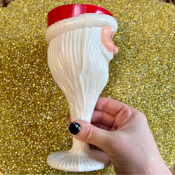 Easter Unlimited Santa Goblet - Picture 6 of 11